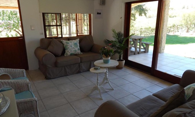 Ladismith Casa | Sipreslaan Selfsorg Gastehuis