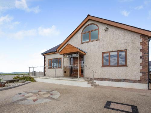 Llanerchymedd Casa | Sir A Wel