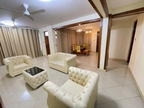 Dar es Salaam Apartamento | Sir Edwards apartment in Oysterbay,Dar es Salaam