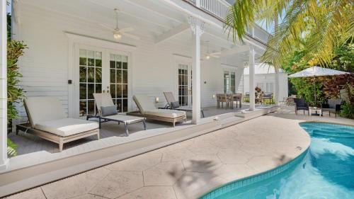 Bahama Village Casa | Sirens Serenade by Last Key Realty