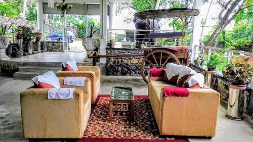 Polgasowita Hotel | Sisiliyana stone resort