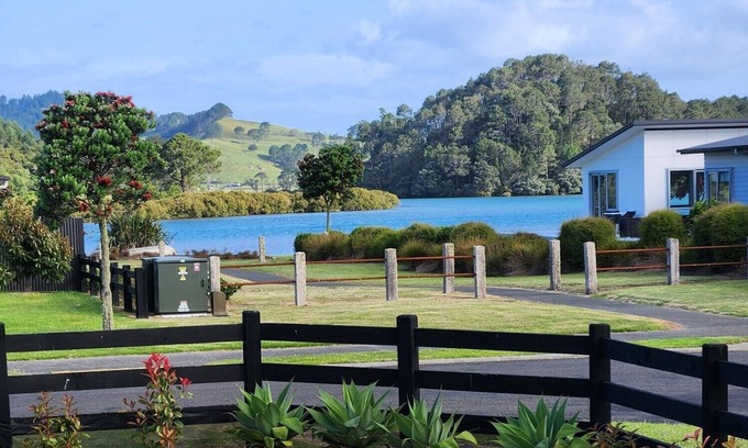 Cooks Beach Casa | SIT BACK AND RELAX BY THE ESTUARY. Pet and Family Friendly!