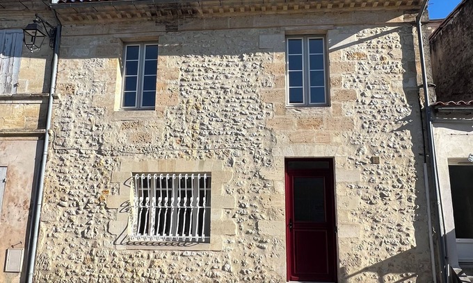 Saint-Estephe Casa | Située au Coeur des Vignobles du Médoc, Près de Bordeaux et des Plages Océanes
