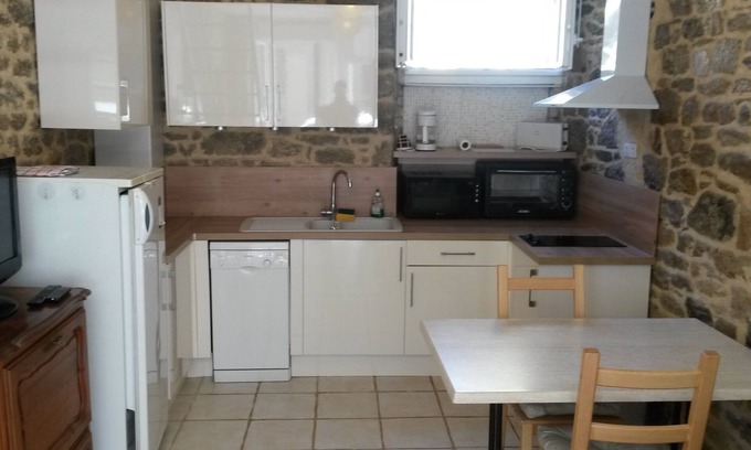 Rocabey - Alsace - Gare Casa | Située Entre la Gare et la Plage du Sillon et à 10-15 mn à Pied D'intra Muros