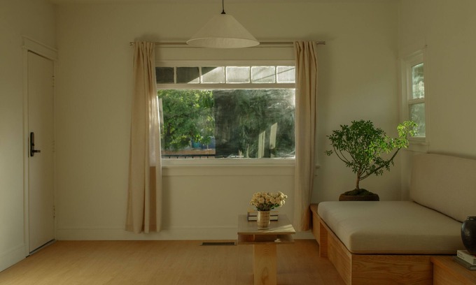 Silver Lake Casa | SITU Montana - Echo Park (Brand New)