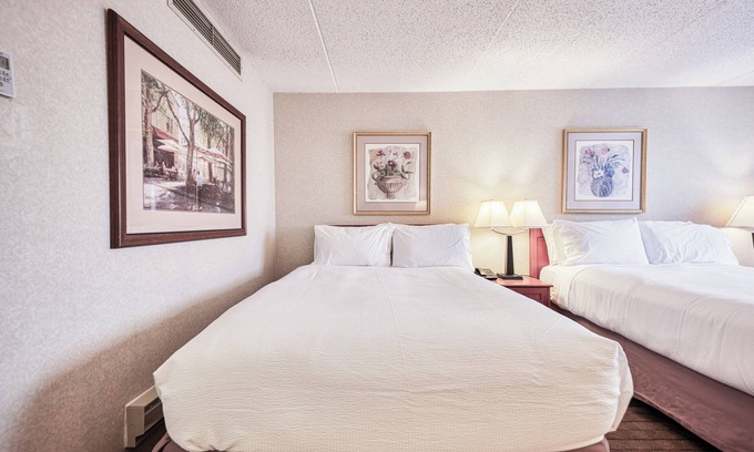 Southeast Calgary Casa | Situated 7-minute drive from downtown Calgary, & 2 minutes from Stampede Park