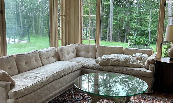 Ridgway Casa | Six bedroom house in beautiful Ridgway Pa! State Game lands in the back yard.