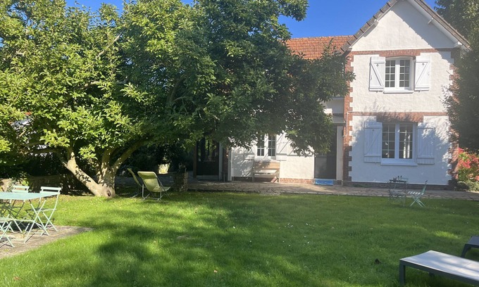 Varengeville-sur-Mer Chalet De Esquí | ‘Six hêtres’, the beach and the centre of the village on foot