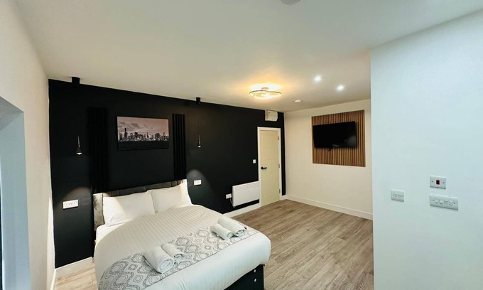 Pinkwell Hotel | SK Heathrow Hotel