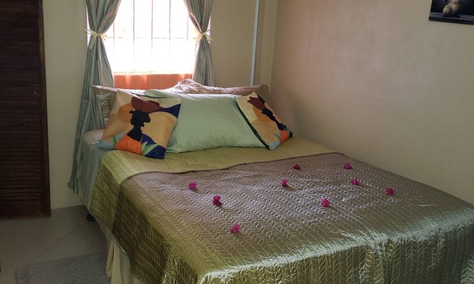 Castries Casa | SK Safe Haven #1