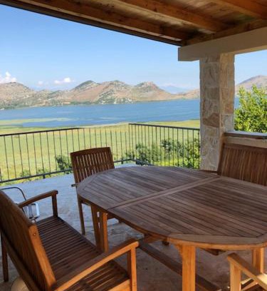 Karuc Villa | Skadar lake house Bobija