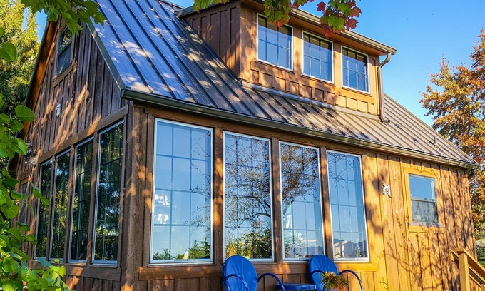 Mount Vernon Cabina | Skagit Valley Farmland View Cabin
