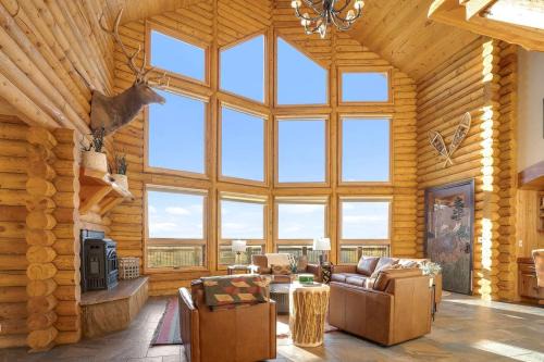 Mesa Casa | Ski and Ride Mountain Haus - Hot Tub, Fire Pit, Game Room & Deck