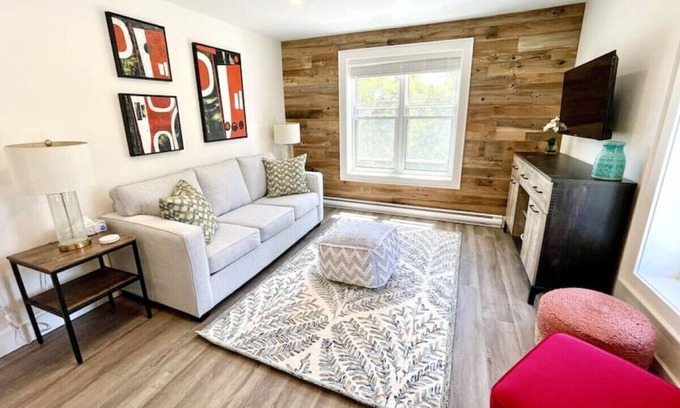 Meaford Apartamento | "Ski" at Hills Meaford | 2BD Suite + Bunk Beds