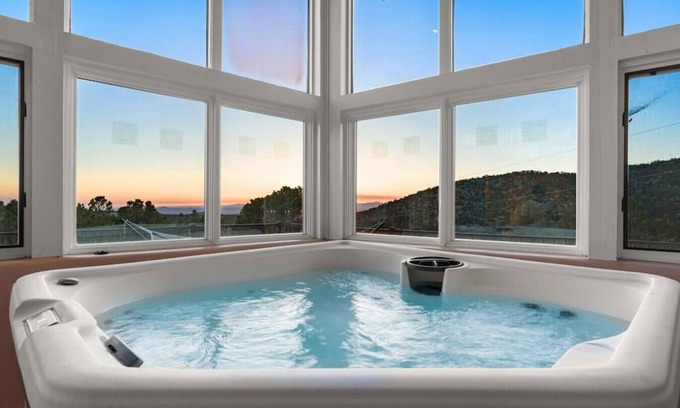 Santa Fe Casa | Ski Discounts! Pool, Spa, Views - Luxury Retreat