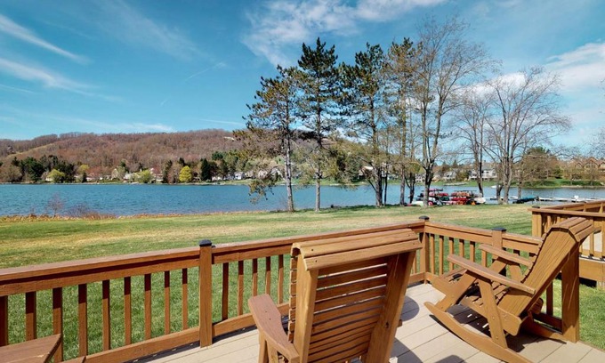 McHenry Casa | Ski Harbor #19