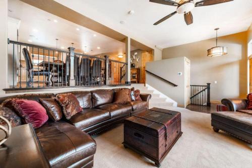 Bear Hollow Village Casa | Ski Haven Elegant Townhome with Private Hot Tub