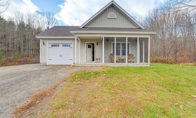 Bridgton Casa | Ski, Hike & Boat: Modern Bridgton Retreat