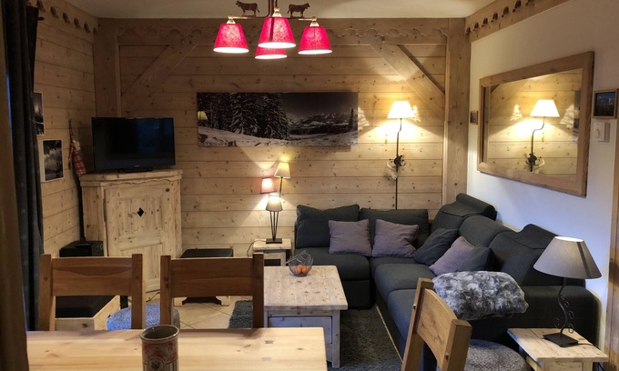 Meribel Village Apartamento | Entrada / salida de esquí, 2 habitaciones, 2 baños, Tiendas cercanas