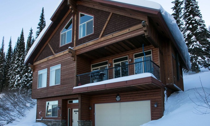 Sandpoint Chalet De Esquí | ❄Ski in/out❄- Best Group Rental on Schweitzer- Sleeps 16+, Nothing compares!