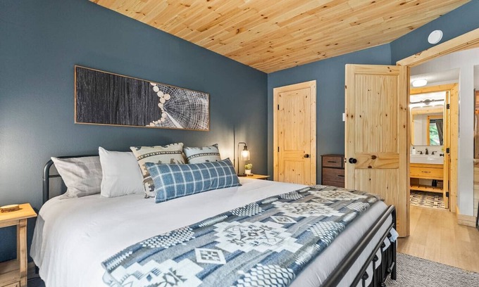 Peak 9 Apartamento | Ski-In/Out Luxury 1 Blk to Main Pool+Hot Tub Sauna