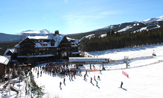 Breckenridge Complejo | Ski in/Ski out 2BR Condo at Grand Lodge on Peak 7 in Breckinridge, CO. 11-18 Jan