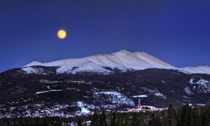 Breckenridge Complejo | SKI IN/SKI OUT at Breckenridge peak 7 base. 2 bedrm/2 bath. 2/11/23 to 2/18/23