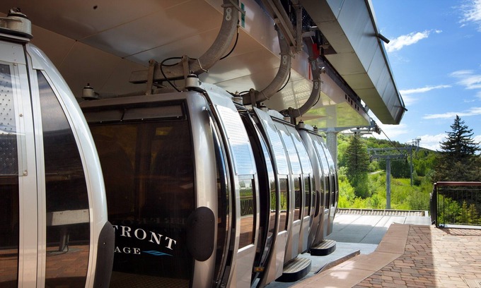 Avon Complejo | Ski-In/Ski-Out Base of Riverfront Express Gondola +Premium Amenities, 2-Bedroom