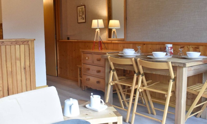 Meribel Centre Apartamento | Estudio para 4 personas a pie de pista en el centro de Méribel, cerca de comercios y transporte