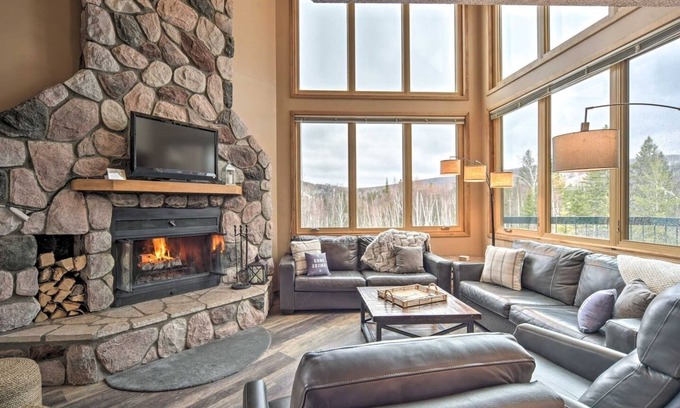 Lutsen Casa | Ski-In, Ski-Out Townhome w/Lutsen Mtn Views!