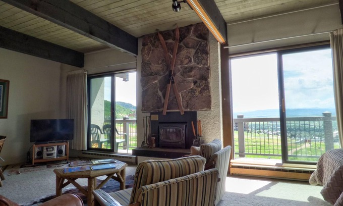 Steamboat Springs Condominio | Ski-in/ski-out Mountain Side - Winter Shuttle Wifi Fireplace