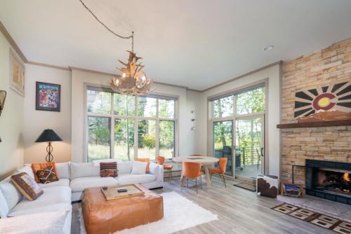 Mountain Village Casa | Ski in Ski out Village Creek condo in the Mountain Village Core