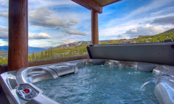 Saddle Ridge Casa | Ski-in/ski-out w/private hot tub in Moonlight basin - Saddle Ridge - Slopeside Luxury Chalet