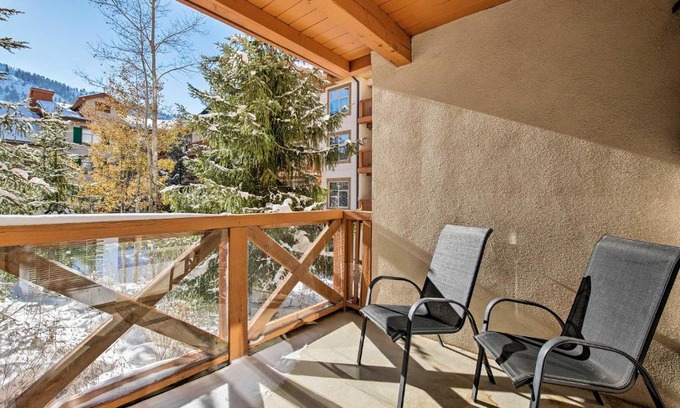 Salt Lake Mountain Resorts Apartamento | Ski-InandSki-Out Brighton Condo with Pool and Hot Tub