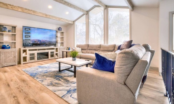 Olympus Cove Villa | Ski Lover's Paradise: 7BR Villa Near Top Resorts