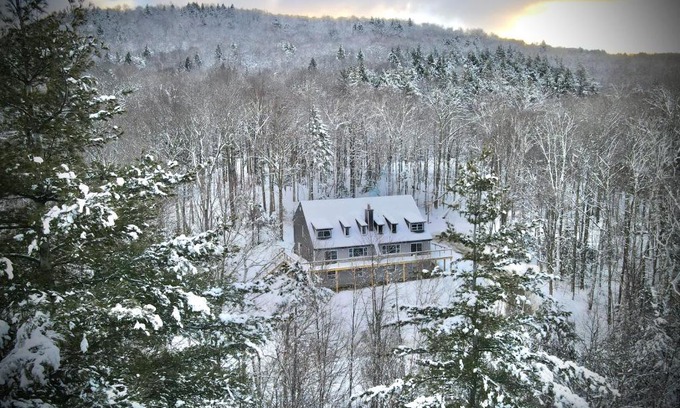 Stockbridge Casa | Ski Mountain Home Unit A