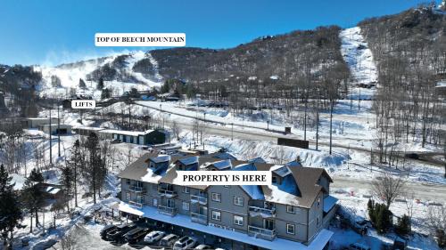 Beech Mountain Apartamento | Ski Resort Backyard Walk to Lifts Brewery Coffee