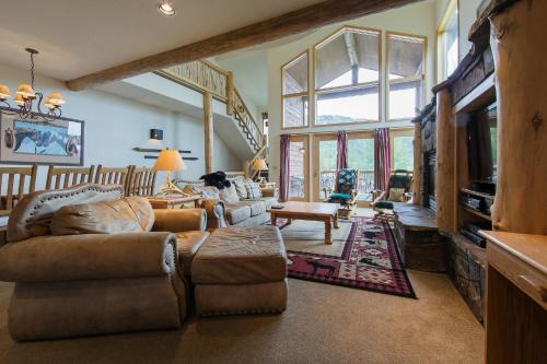 Whitefish Casa | Ski Slopes and Scenic Views