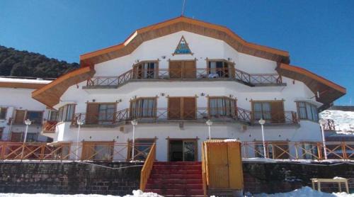 Auli Complejo | Ski & Snow Cliff Top Club Holiday Resort at Auli, Uttarakhand
