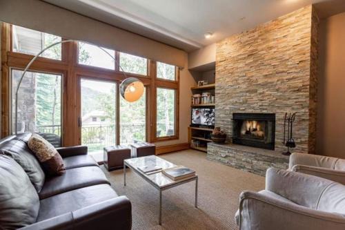 Highlands Townhomes Casa | Ski Townhome in Beaver Creek