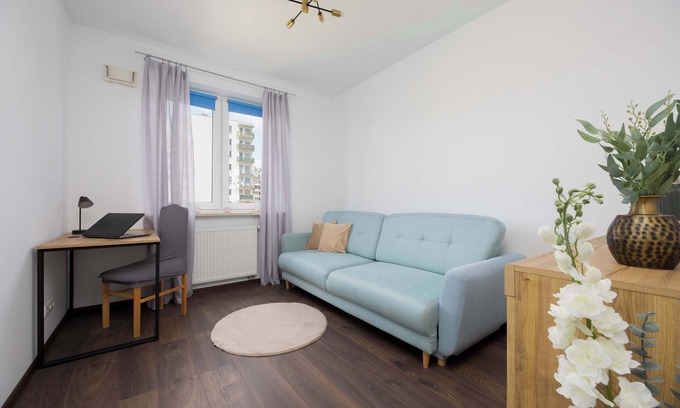 Ursus Apartamento | Skoroszewska 5A | Warsaw | Spacious Apartment | Balcony