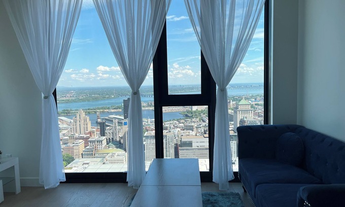 Quartier des Spectacles Apartamento | Sky Bridge Spectacular