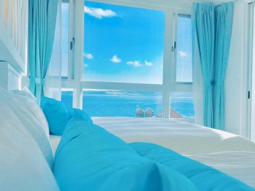 South Beach Casa | Sky Grass