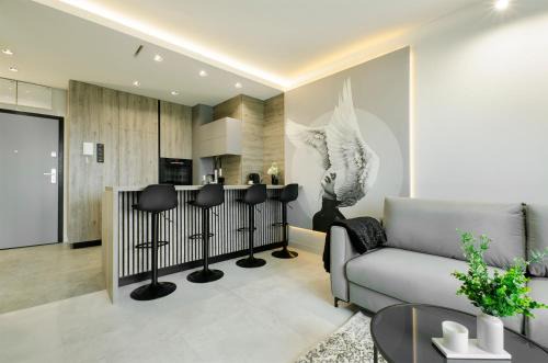 Baluty Apartamento | SKY Home- Penthouse Sky -Manufaktura, Bezpłatny, Parking, Klimatyzacja, Dostęp na Kod