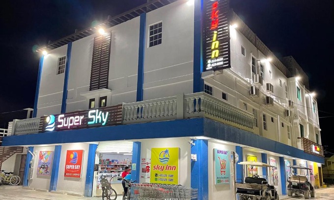 Cayo Corker Hotel | SKY INN