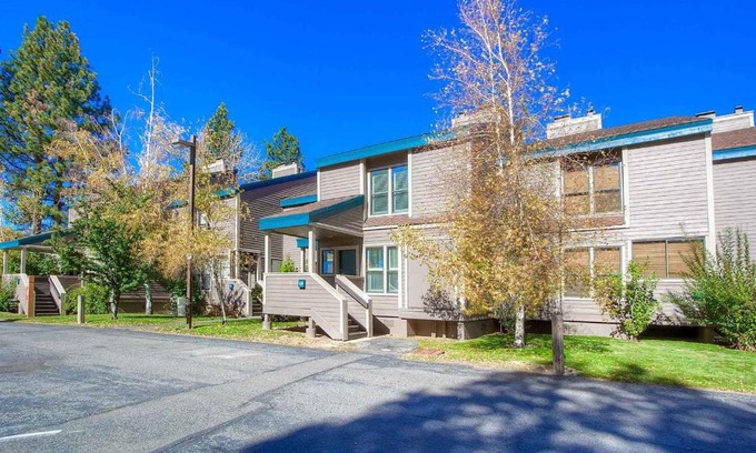 South Lake Tahoe Casa | Sky Lake Splendor by Lake Tahoe Accommodations