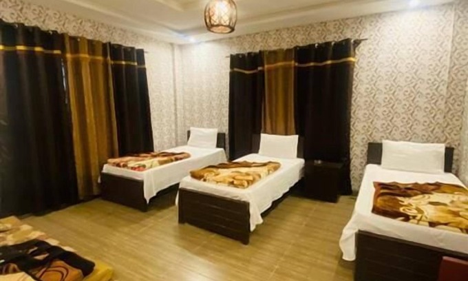Azad Kashmir Hotel | Sky Touch Resort