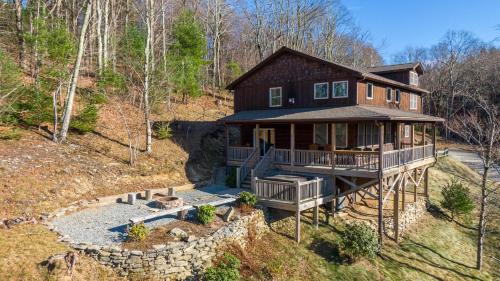 Boone Casa | Skyland Cabin