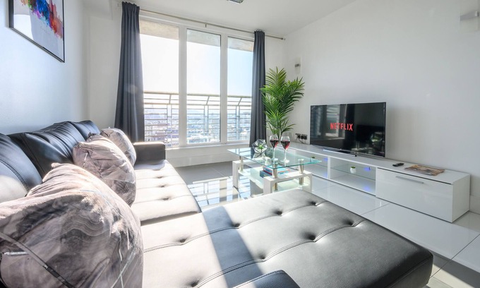 Cardiff City Centre Apartamento | Skyline by Tŷ SA