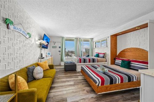 East Daytona Hotel | Skyline & Sand